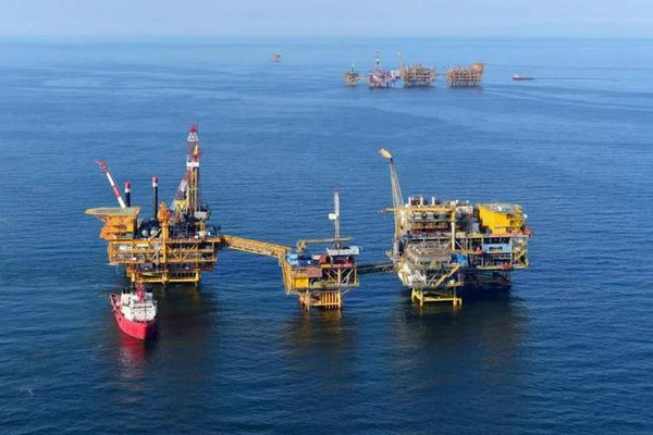 中国最大海上油田 渤海油田累计生产原油突破5亿吨